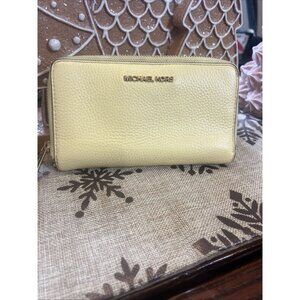 Michael Kors Jet Set Yellow Buttercup Medium Zippered Wallet